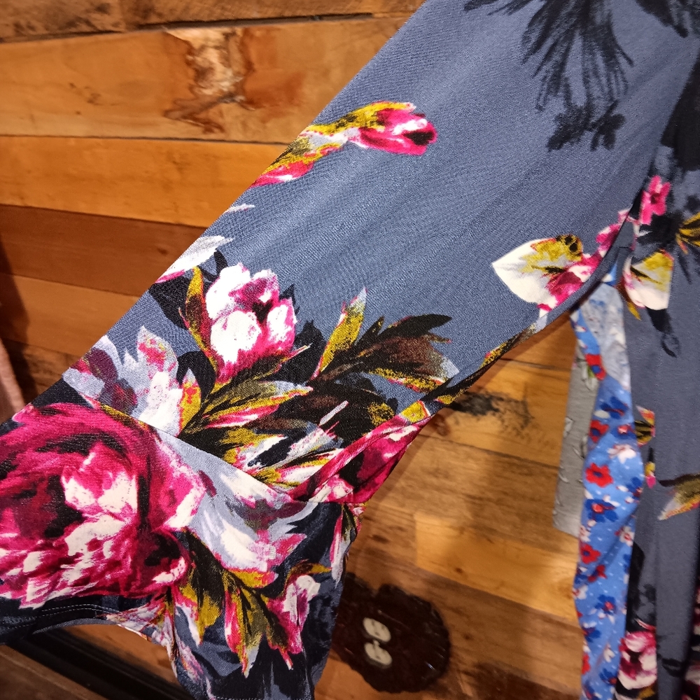 Plus size 22 Women's floral dress